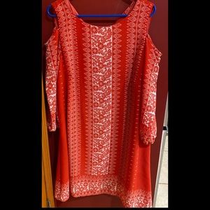 Luxology dress with exposed shoulders - Size 12